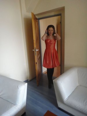 Fatima, femme cougar de 51 ans à Aurillac