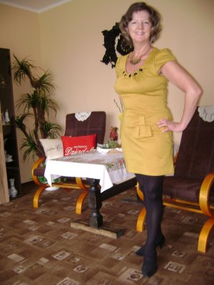 Astrid, femme cougar de 55 ans à Montluçon