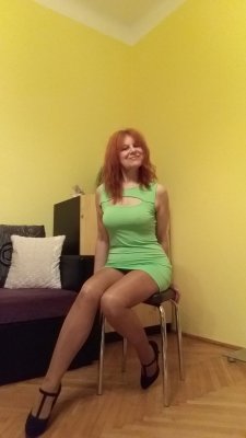Alanis, femme cougar de 50 ans à Laval