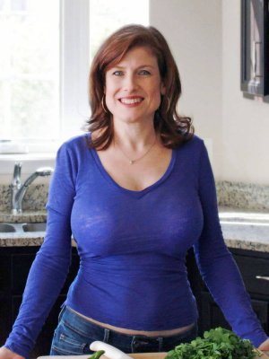 Nellie, femme cougar de 45 ans à Évreux