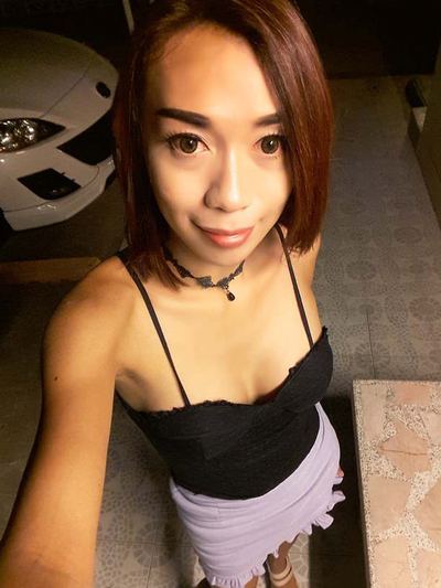 Sophie, femme cougar de 40 ans à Annecy