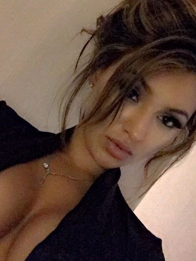 Izabella, femme cougar de 42 ans à Meaux