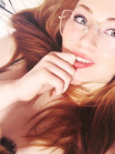 Xenia, femme cougar de 45 ans à Saint-Herblain