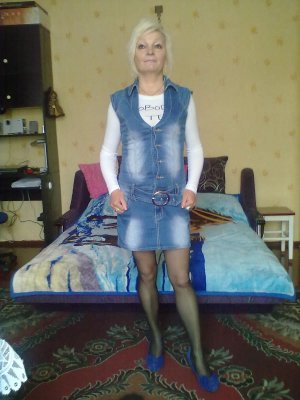 Yvette, femme cougar de 48 ans à Châteauroux