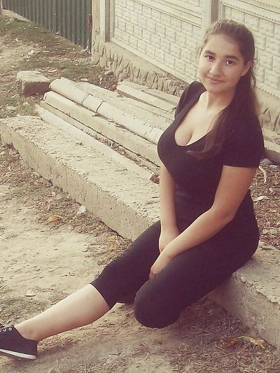 Alyx, femme cougar de 40 ans à Colombes