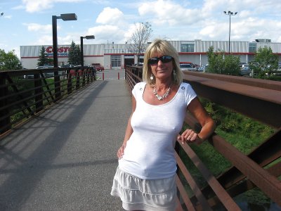 Maïté, femme cougar de 57 ans à Alès