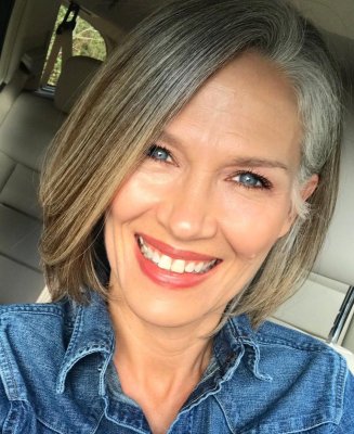 Victoire, femme cougar de 50 ans à Laval