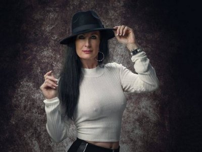 Déborah, femme cougar de 55 ans à Bourg-en-Bresse