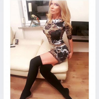 Freyja, femme cougar de 51 ans à Rezé