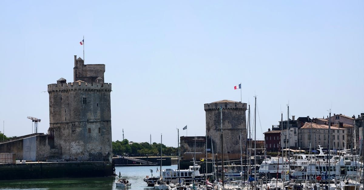 Guide rencontre cougar à La Rochelle
